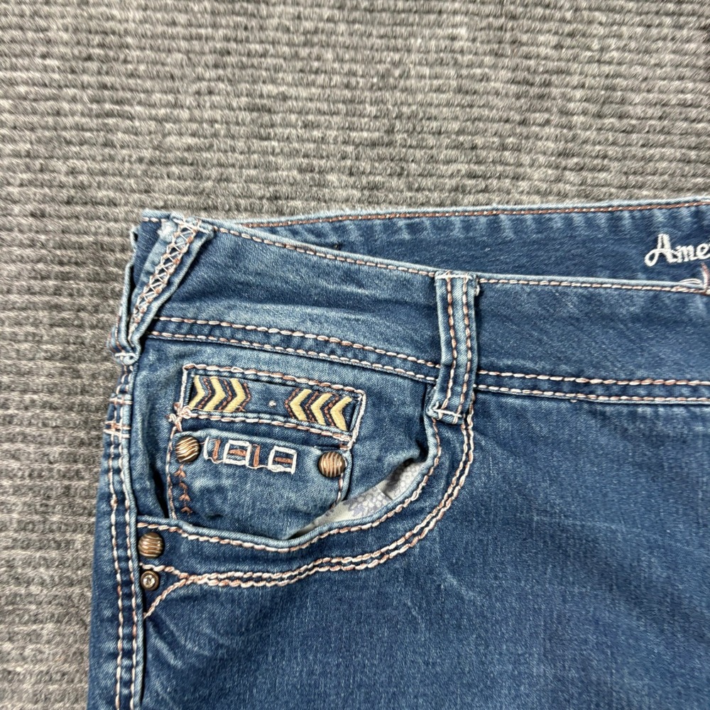 Amethyst Jeans Womens 16 Medium Wash Bootcut Embroidered Pockets Blue Denim - Picture 3 of 8